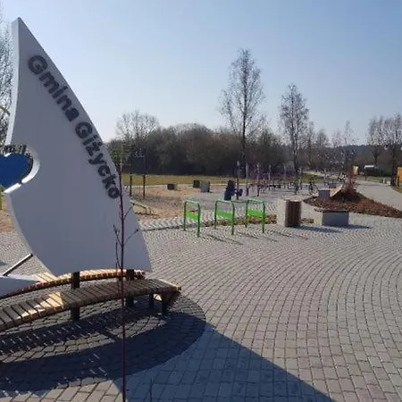 شقة Gizycko - - - Apartmazury ويلكاسي